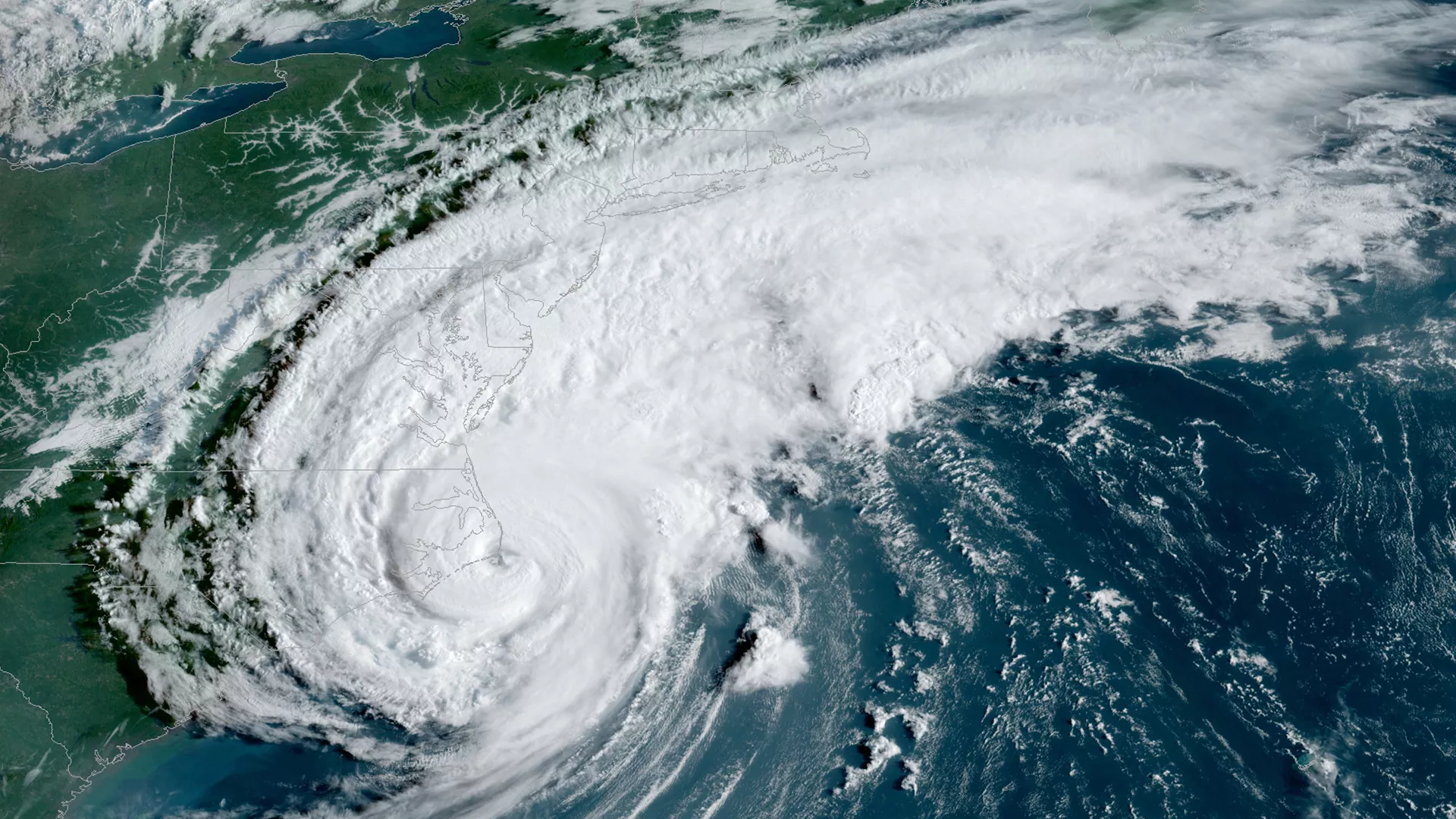 Image of a hurricane on the atlantic Coast.