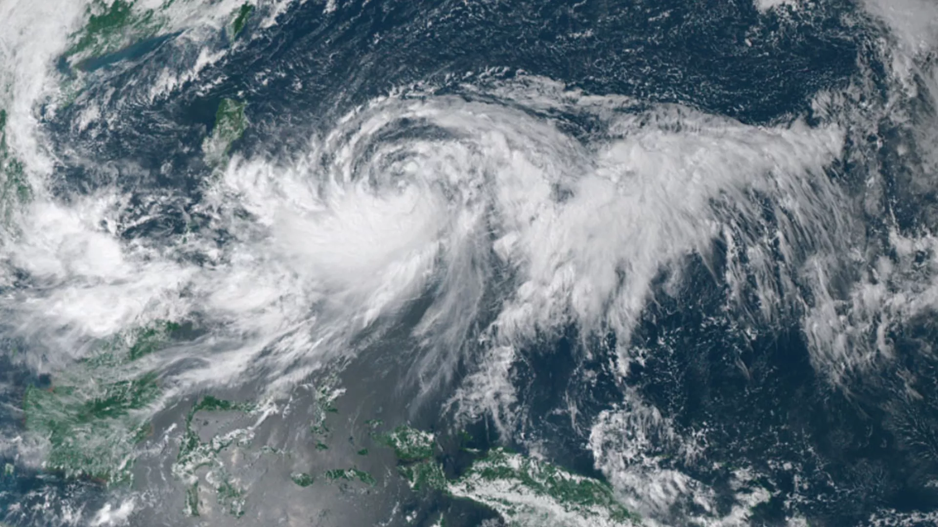 Image of a hurricane off the pacific coast.