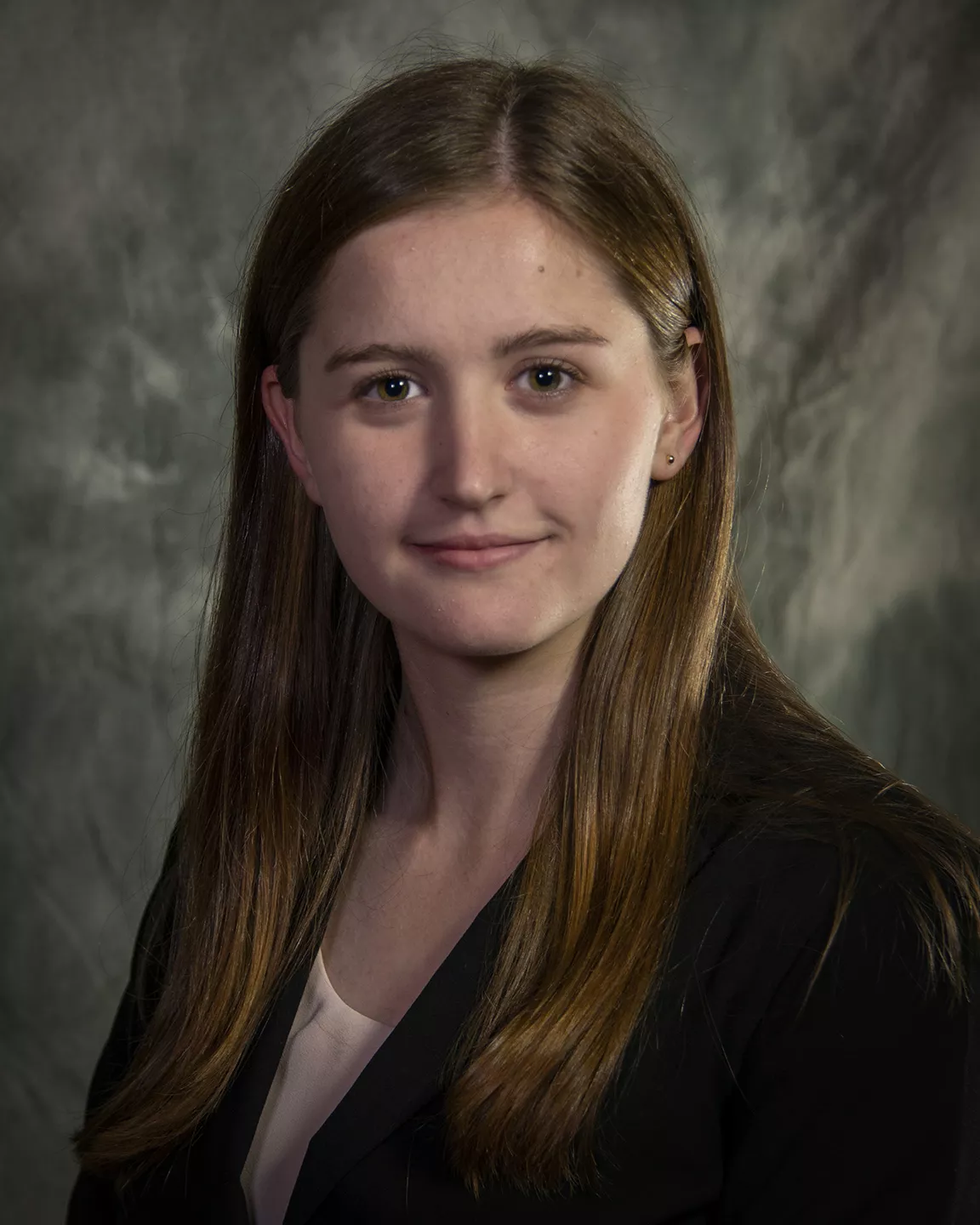 Headhsot of Aurora Baker