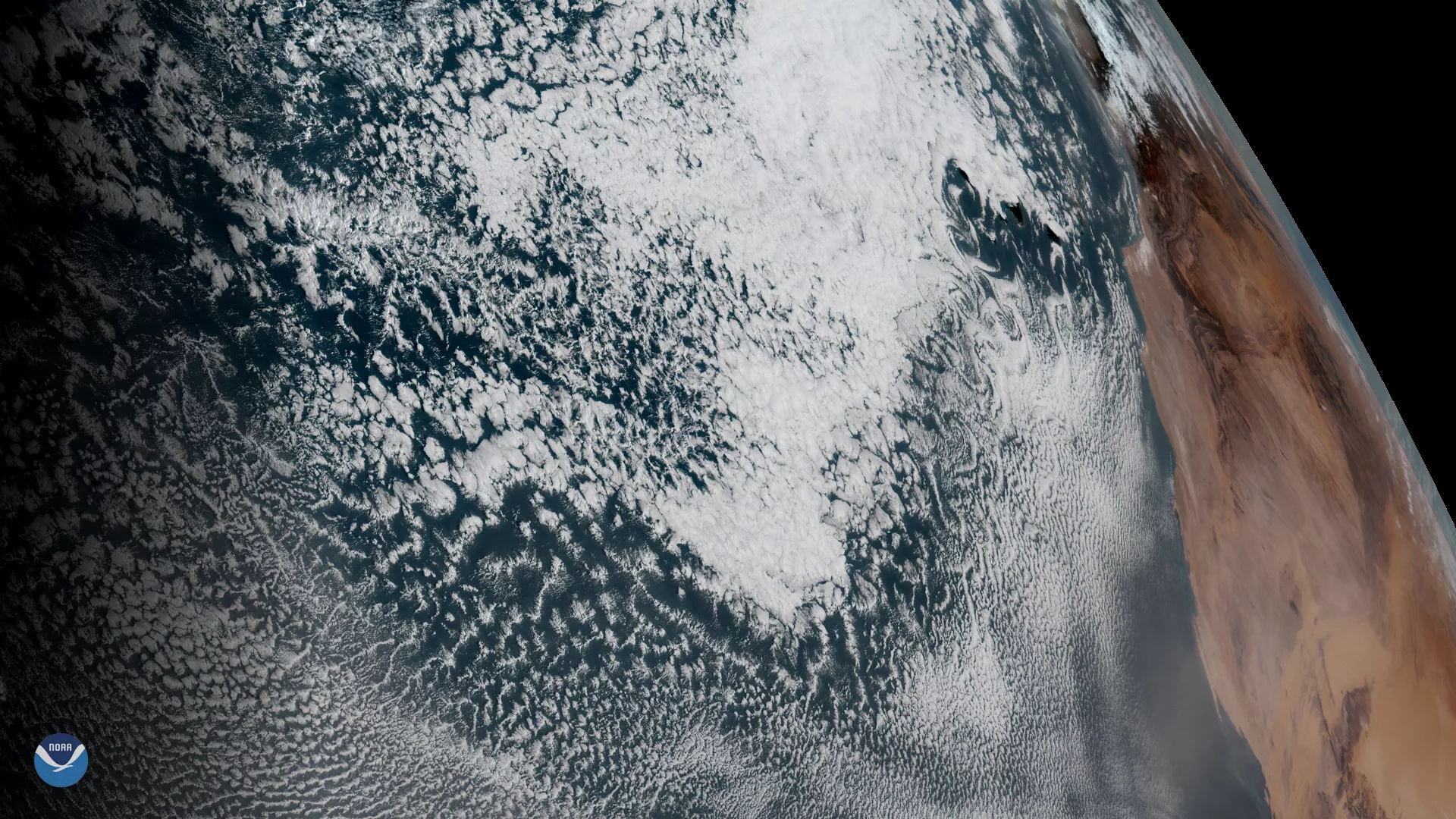 von Kármán vortices swirling off Canary Islands