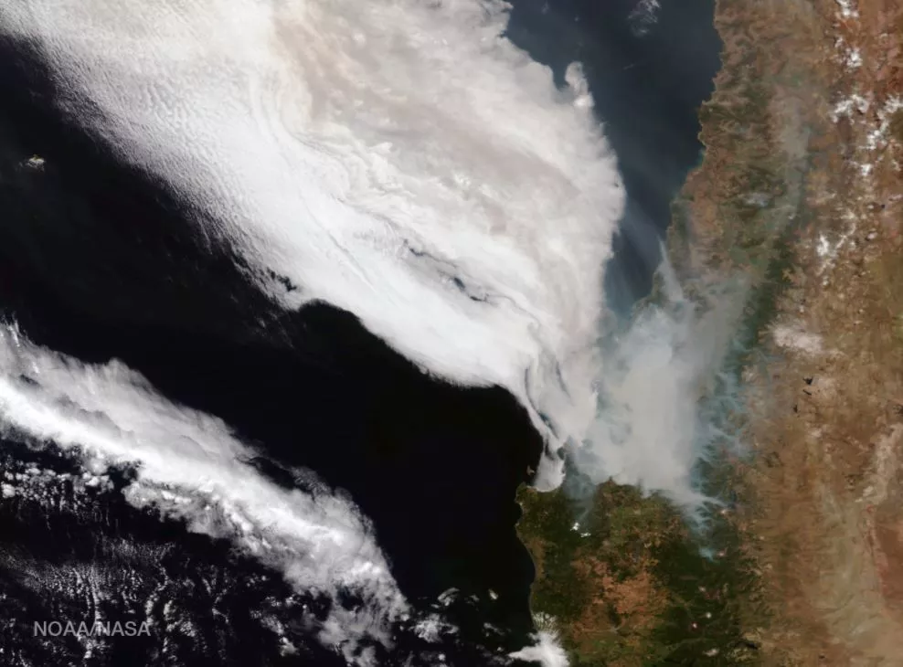 Plume of smoke over chile